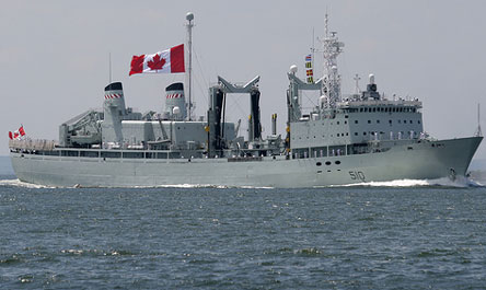 Hải quân Canada đang lên kế hoạch thay thế tàu tiếp tế hậu cần Preserver và Protecteur. Trong ảnh là tàu Preserver. Nguồn: militarycanada.8m.com