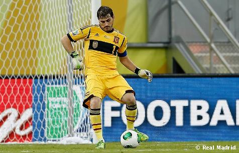 Casillas vẫn chứng minh được vai trò số một - Ảnh Getty