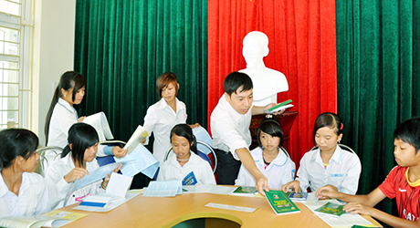 Buổi trợ giúp pháp lý, phổ biến, giáo dục pháp luật cho học sinh tại Trường TH-THCS Minh Cầm (Ba Chẽ).