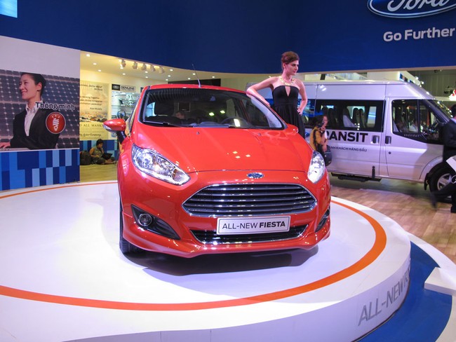 Mẫu Fiesta 2014 của Ford, sử dụng động cơ mới Ecoboost 3 xy lanh thẳng hàng dung tích 1.0L, nhưng có sức mạnh tương đương phiên bản 1.6.