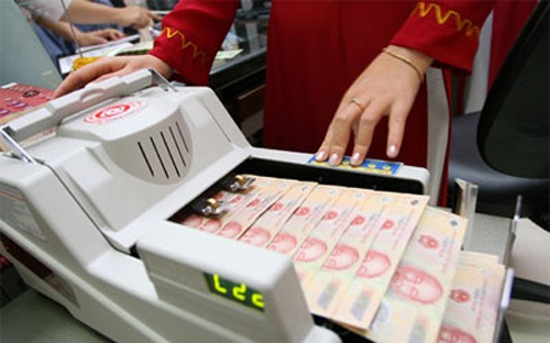 Theo ông Vũ Đình Ánh, năm nay tăng trưởng tín dụng đạt 10% cũng đã là tốt rồi. Đặc biệt, với chính sách tài khóa nới lỏng, với trách nhiệm của chính sách tiền tệ đối với lạm phát, năm 2014 tăng trưởng tín dụng cũng chỉ nên 10%.