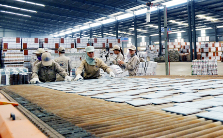 Công ty CP Tập đoàn Hoàng Hà đầu tư dây chuyền sản xuất gạch thẻ, gạch chống trơn có công suất 1 triệu m2/năm.