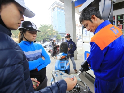Doanh thu 9 tháng của Petrolimex 149.788 tỷ đồng, lợi nhuận trước thuế đạt 1.579 tỷ đồng, tỷ suất lợi nhuận trên doanh thu đạt 1,05%. Ảnh: như ý.