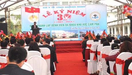 Quang cảnh lễ kỷ niệm