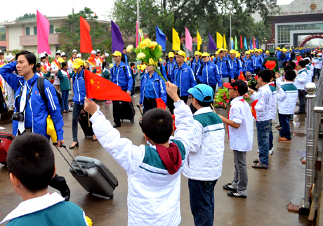Đoàn đại biểu thanh niên Việt Nam lên đường tham dự