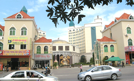 Trung tâm Thương mại Hồng Vận, khu vực sẽ diễn ra Hội chợ Thương mại Việt Trung 2013