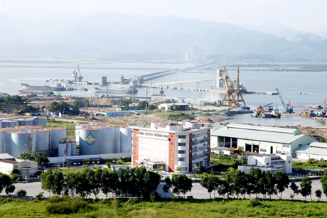 Một góc KCN Cái Lân. Ảnh: Đỗ Giang