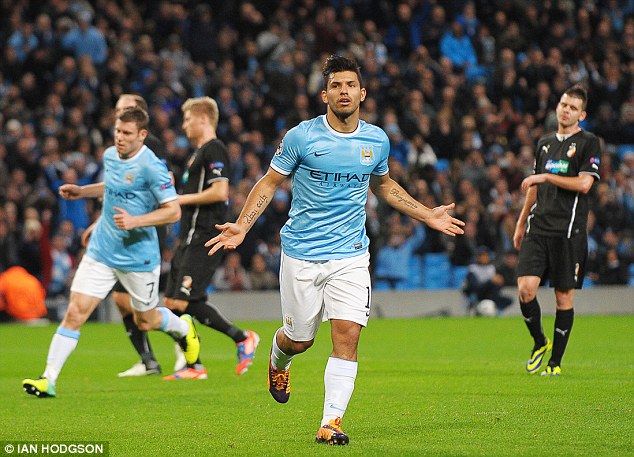 Man City lần đầu tiên vượt qua vòng bảng Champions League