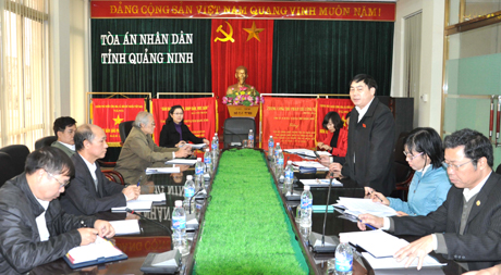 Đồng chí Đặng Bá Bắc, Phó Trưởng Ban Pháp chế HĐND tỉnh phát biểu kết luận buổi làm việc 