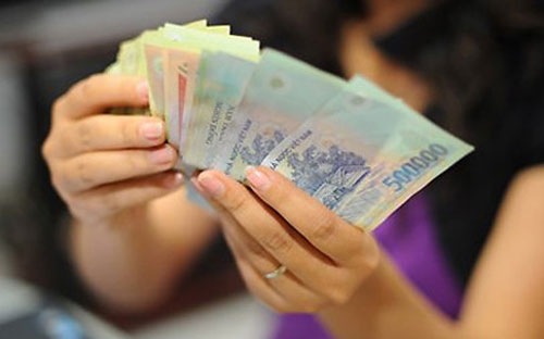 Đơn hàng ít, giá gia công thấp, thời điểm điều chỉnh lương tối thiểu lại cận Tết buộc doanh nghiệp phải cân nhắc kỹ việc thưởng Tết cho người lao động.
