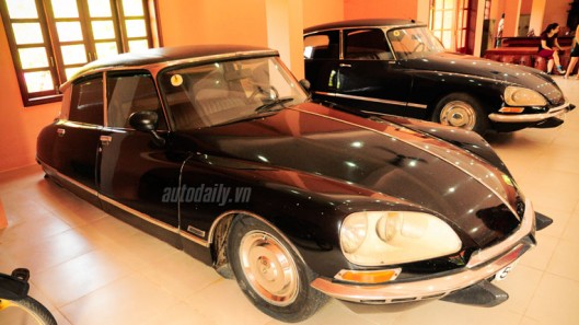 Cặp đôi Citroen DS21 và DS23 của những năm 1950