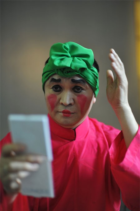 Danh hài Xuân Hinh.