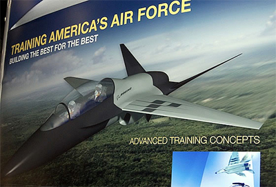 Hình ảnh về máy bay huấn luyện mới của liên doanh Boeing/Saab.