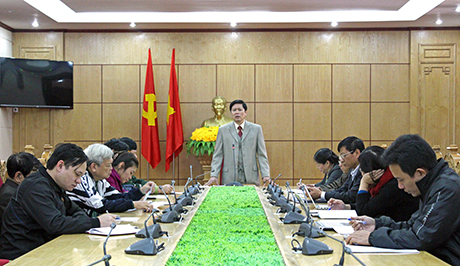 Đồng chí Phạm Hồng Cẩm, Phó Trưởng Ban Tuyên giáo Tỉnh ủy thông tin một số chủ trương, định hướng lớn của tỉnh.