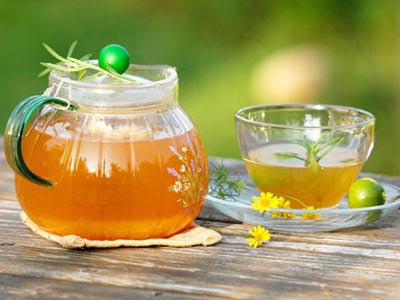 Có nhiều cách dùng, nhưng đơn giản nhất là đều đặn mỗi tối uống 2 thìa cà phê mật ong trước khi đi ngủ.
