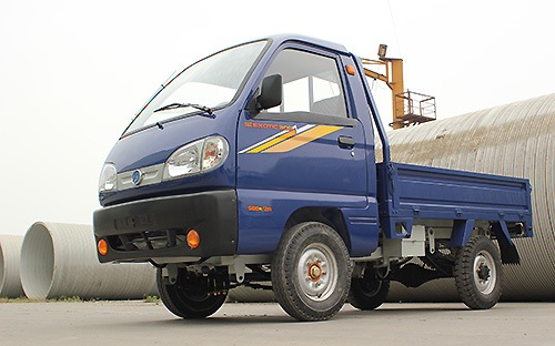 Tháng 10/2013, Công ty TNHH T&T Motor đã giới thiệu ra thị trường mẫu xe Exotic, một loại xe có tên gọi “môtô 4 bánh chở hàng”. 