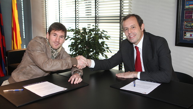 Rosell đã sẵn sàng nâng lương cho Messi