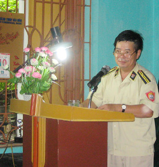 Ông Lê Công Minh- Đội trưởng Đội Thanh tra xây dựng và trật tự đô thị TP Hạ Long.