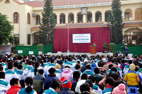 Ban ATGT TP Hạ Long thông báo tình hình ATGT trong thành phố và thực trạng học sinh vi phạm ATGT trong thời gian qua.