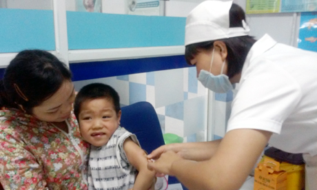 Tiêm vắc xin là cách tốt nhất để phòng bệnh sởi