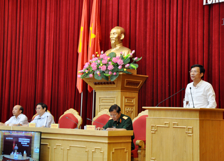 Đồng chí Phạm Minh Chính, Bí thư Tỉnh ủy phát biểu kết luận buổi làm việc Đồng chí Nguyễn Văn Đọc, Phó Bí thư Tỉnh ủy, Chủ tịch UBND tỉnh phát biểu tại buổi làm việc 