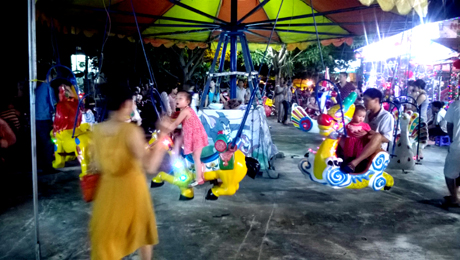 Những