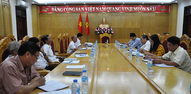 Quang cảnh buổi làm việc.