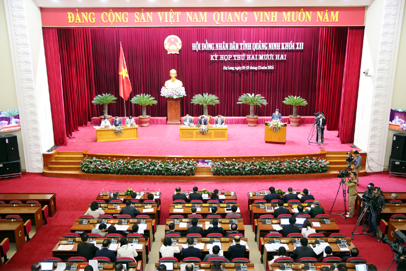 Quang cảnh kỳ họp.