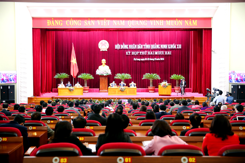 Quang cảnh ngày làm việc thứ 2, kỳ họp thứ 22 HĐND tỉnh khóa XII.