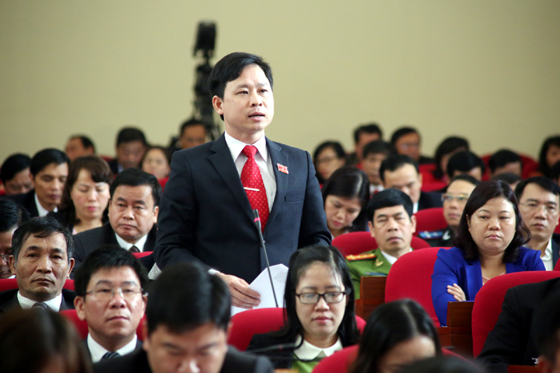 Đại biểu chất vấn trực tiếp tại kỳ họp