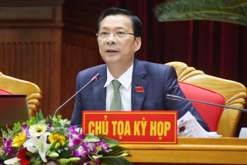 Đồng chí Nguyễn Văn Đọc, Bí thư Tỉnh ủy, Chủ tịch HĐND tỉnh, Chủ tọa kỳ họp kết luận phiên chất vấn và trả lời chất vấn.