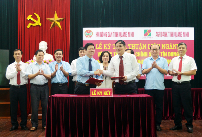 Agribank Quảng Ninh và Hội Nông dân tỉnh ký kết thoả thuận liên ngành thực hiện chính sách tín dụng nông nghiệp, nông thôn.