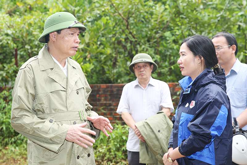 Chủ tịch UBND tỉnh Nguyễn Đức Long kiểm tra tại xã Sơn Dương.