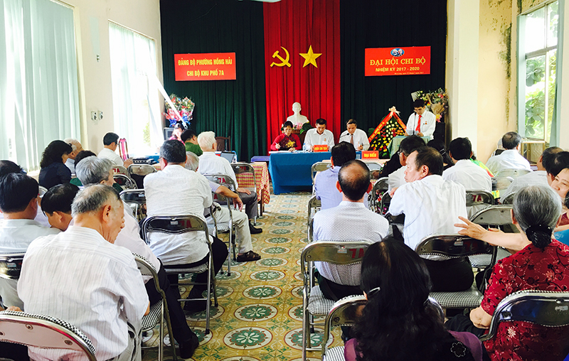 Tổng Bí thư Nguyễn Phú Trọng khi đến thăm và làm việc tại Quảng Ninh (tháng 4/2016) đã đánh giá rất cao những đổi mới trong công tác xây dựng Đảng, hệ thống chính trị của tỉnh.