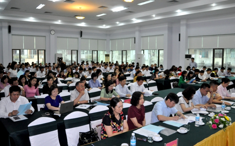 Đông đảo đại diện các trường học, cơ sở giáo dục trên địa bàn tỉnh tham dự hội nghị.