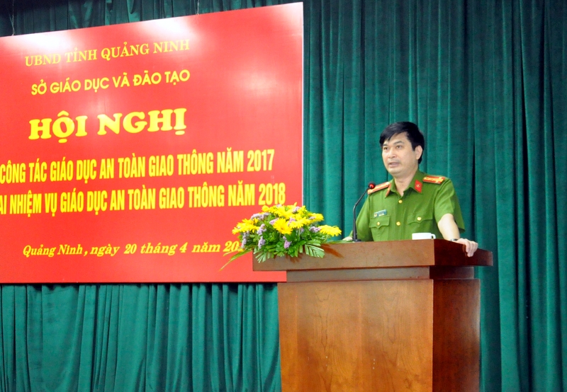 Đại diện lãnh đạo các đơn vị phát biểu tham luận tại hội nghị.