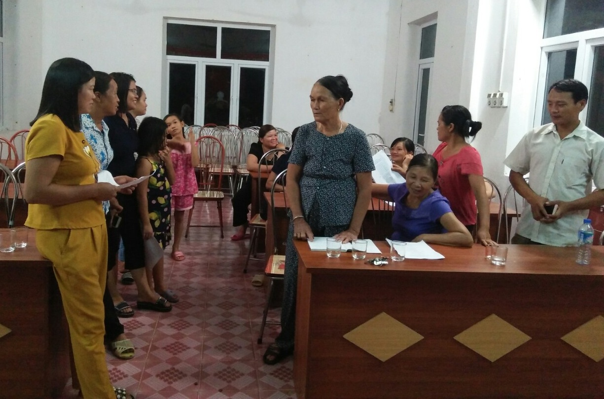 Một buổi sinh hoạt của CLB Hát Sọong cô xã Bình Dân.