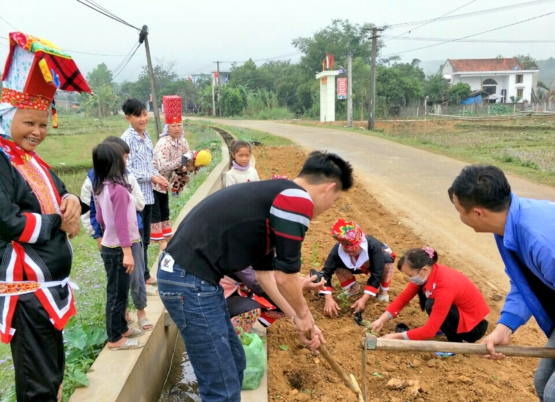 hướng dẫn nhân dân xây dựng nông thôn mới