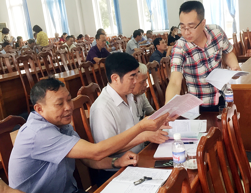 Trung tâm Trợ giúp pháp lý nhà nước (Sở Tư pháp) triển khai trợ giúp pháp lý lưu động tại xã An Sinh, TX Đông Triều. (Ảnh: Nguyễn Xuân, Sở Tư pháp)