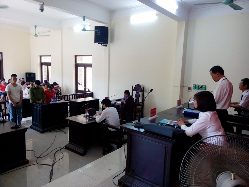 TAND TP Uông Bí xét xử vụ án tàng trữ, sử dụng trái phép chất ma túy đầu tháng 5/2018
