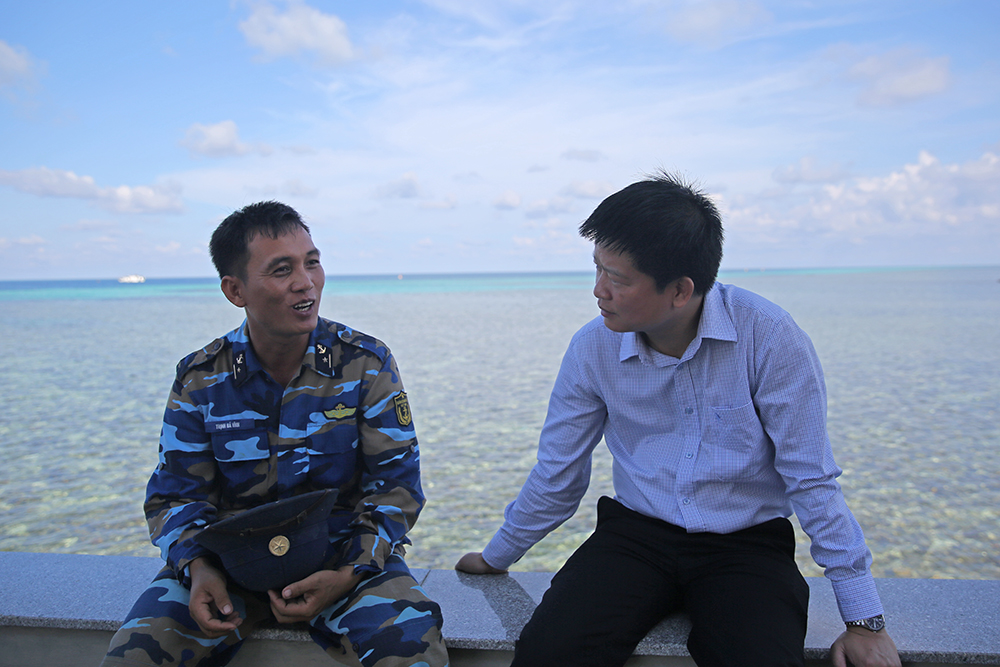 Những câu chuyện về quê hương,...