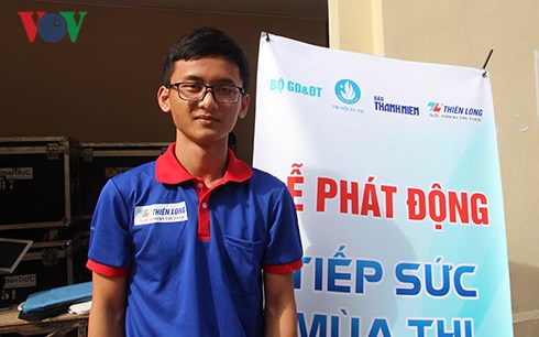 Bạn Đỗ Văn Tiến, thành viên đội Phản ứng nhanh giao thông.