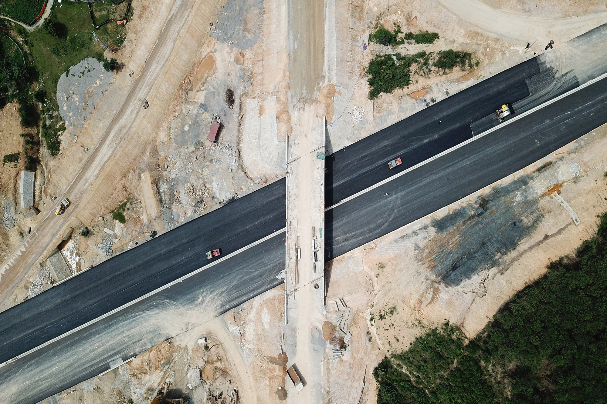 Nút giao Đồng Lá nối cao tốc Hạ Long - Vân Đồn với QL279 và TP Hạ Long.