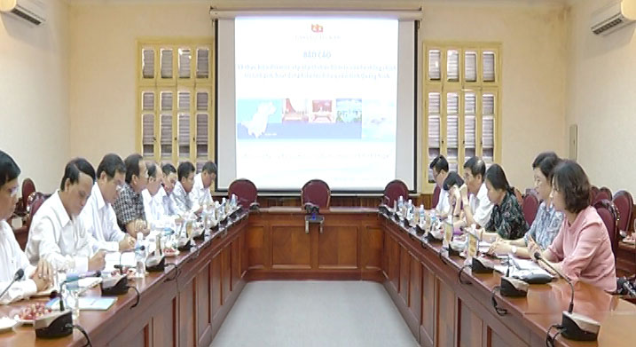 Quang cảnh buổi làm việc