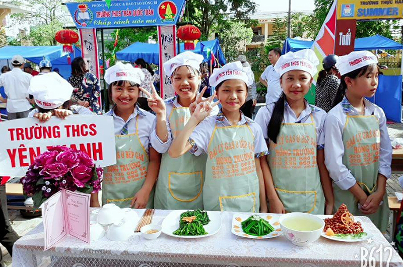 Học sinh tham gia trại vào hè 2018