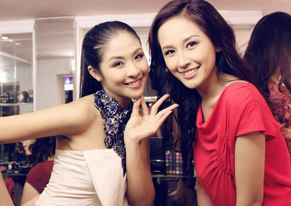 Hoa hậu Ngọc Hân, Mai Phương Thúy gắn bó với nhau từ những ngày đầu hoạt động nghệ thuật. Ảnh: NVCC.