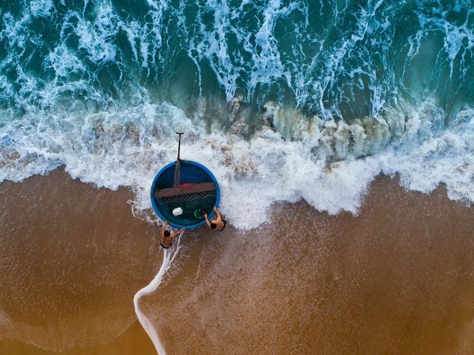 National Geographic có mục Photo of the day (Ảnh của ngày), lựa chọn các tác phẩm được gửi về làm danh sách ảnh đẹp nhất mỗi ngày và thống kê theo tháng. Dưới đây là 7 bức ảnh đẹp nhất tuần qua (21 - 27/5). Bức ảnh 