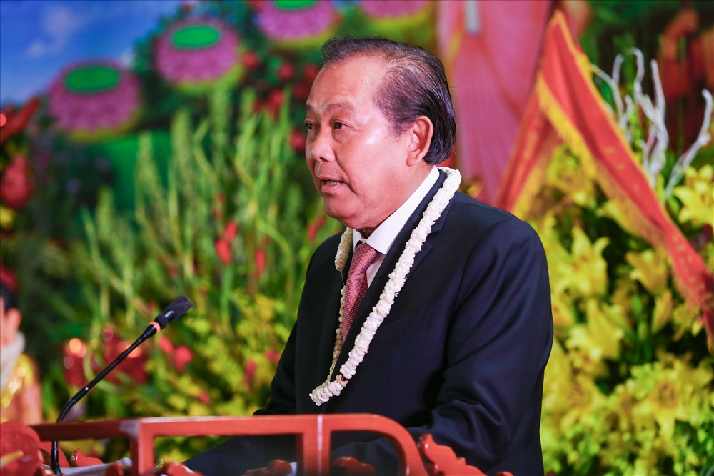 Phát biểu tại buổi lễ, Phó Thủ tướng thường trực Trương Hòa Bình gửi lời mừng đến giáo hội Phật giáo Việt Nam. 