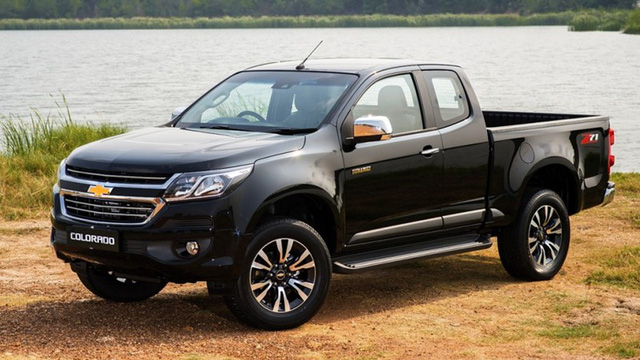 Chevrolet Colorado biến thể 4x2 là một chiếc xe dẫn động cầu sau.