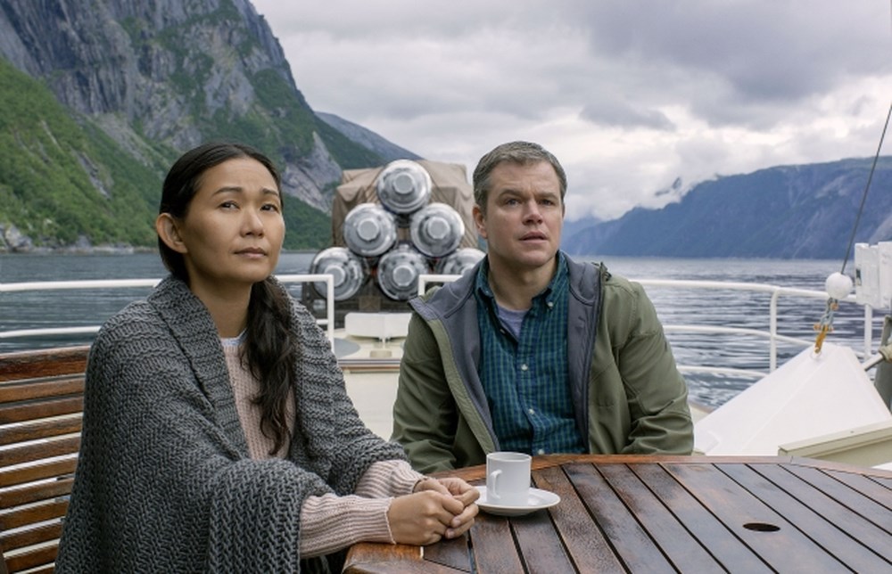 Hồng Châu bên bạn diễn Matt Damon